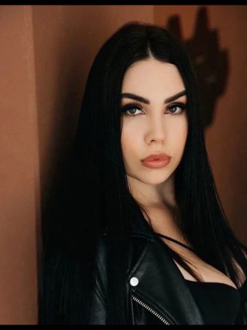 Полина